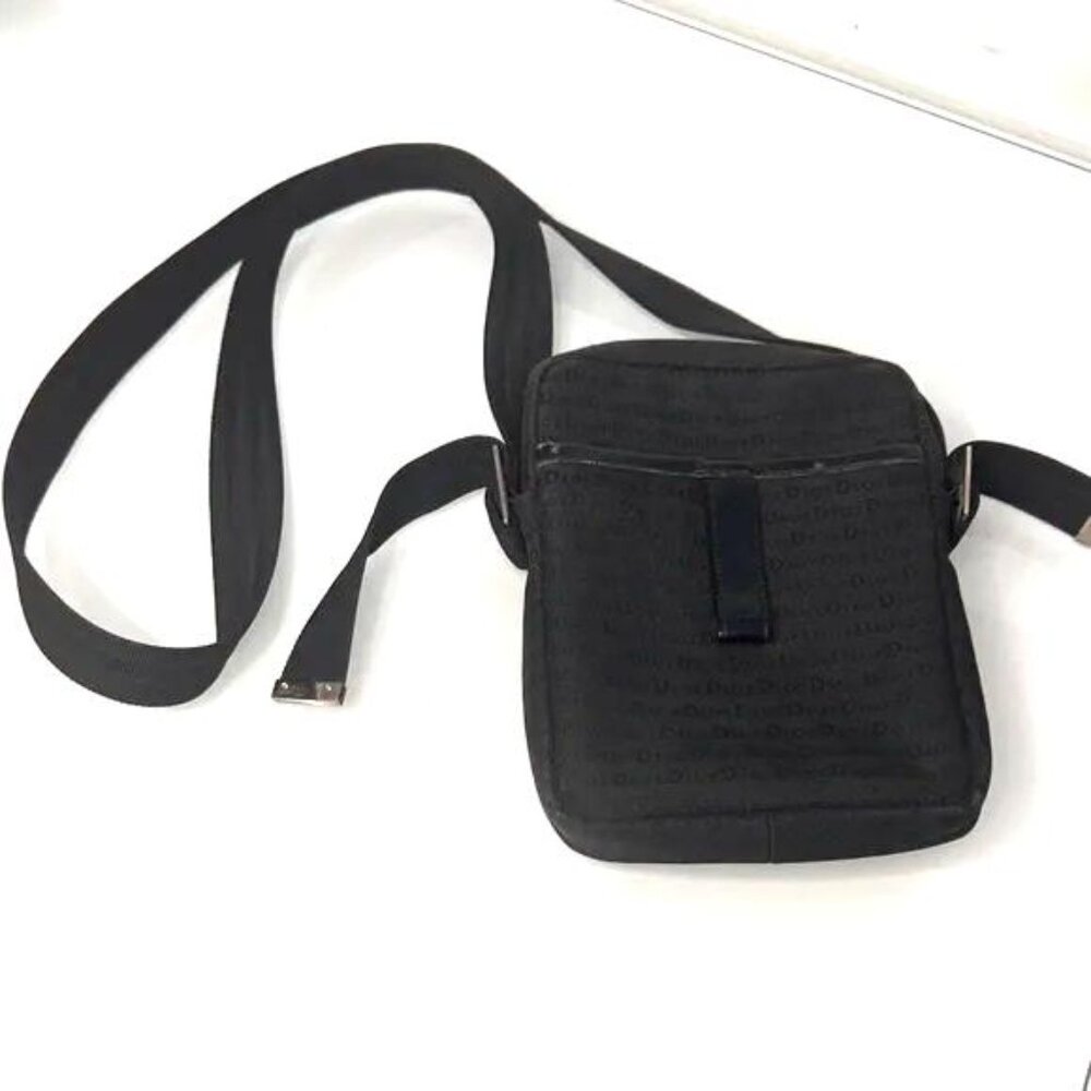 CD ☝️✨ Authentic Christian Dior Black Canvas Crossbody Bag ✨